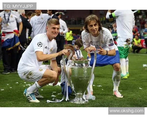 现役九号足球明星的辉煌历程与未来展望分析